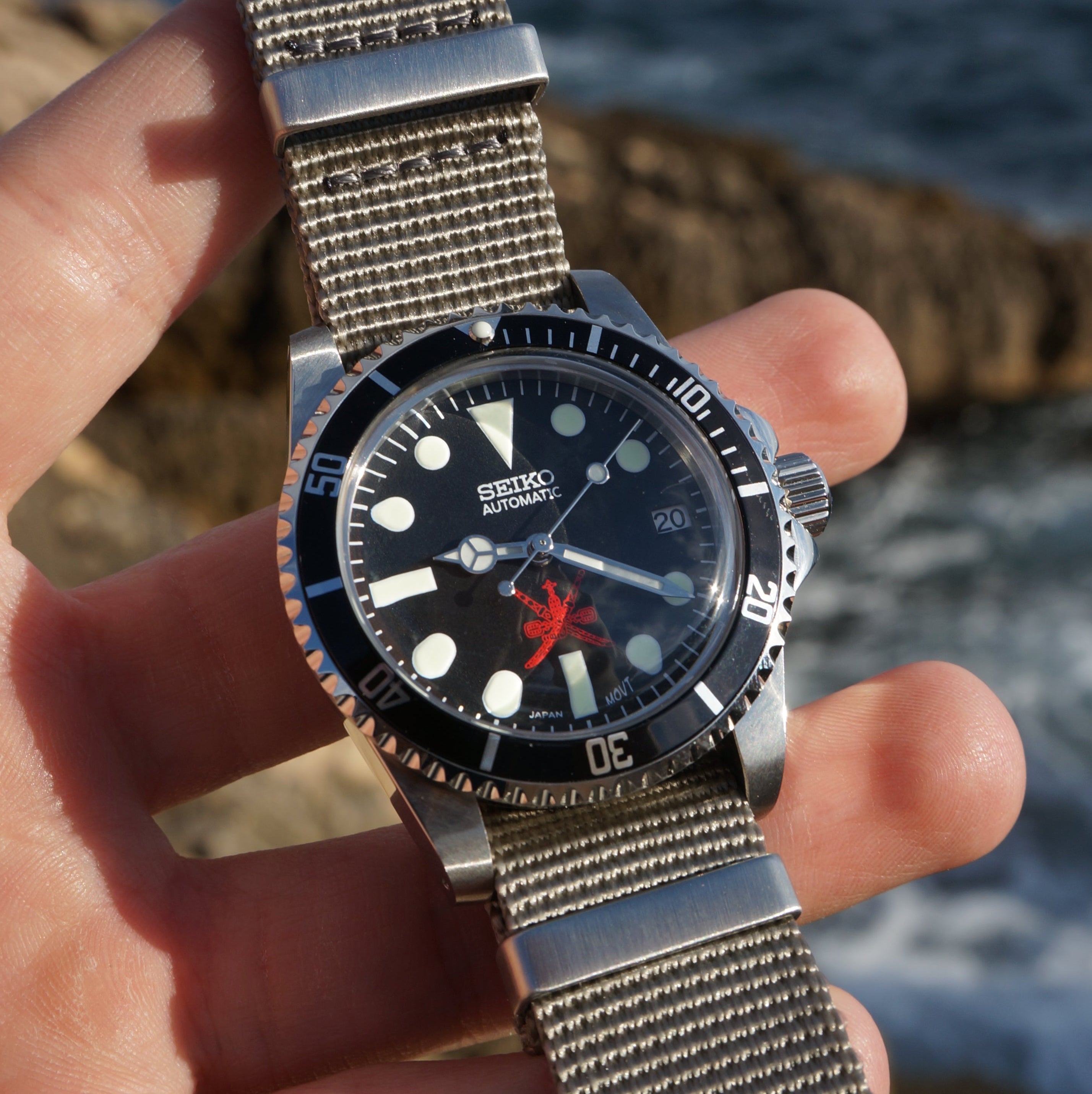Seiko Submariner 5513 date automatic diver Oman Dial Signed