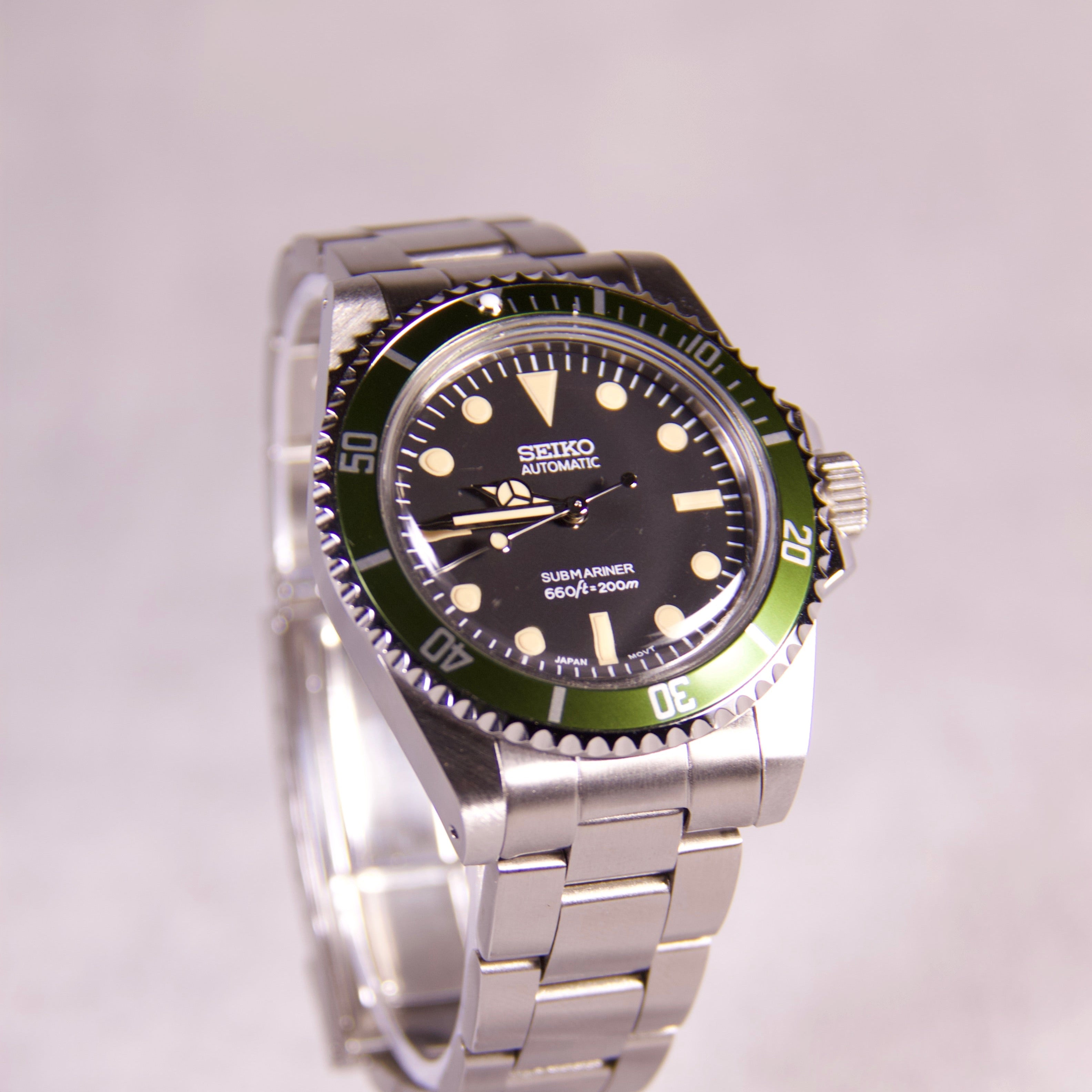 Seiko Submariner Green Line Bezel Hommage automatic Diver Watch