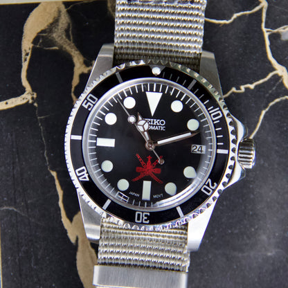 Seiko Submariner 5513 date automatic diver Oman Dial Signed