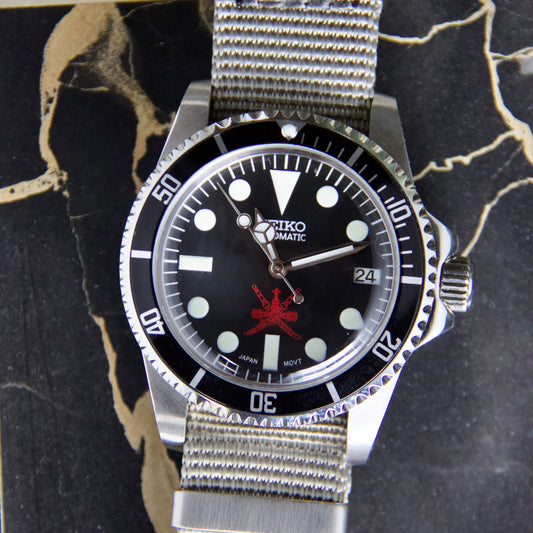 Seiko Submariner 5513 date automatic diver Oman Dial Signed