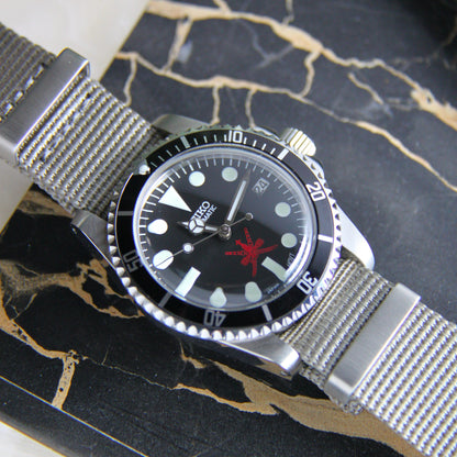 Seiko Submariner 5513 date automatic diver Oman Dial Signed